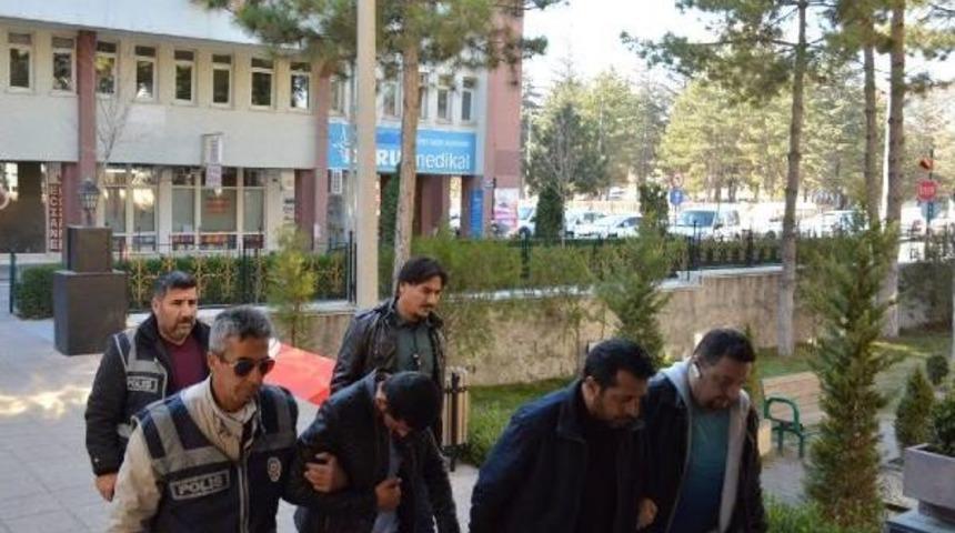 Sahte Altın Satıcıları Tutuklandı