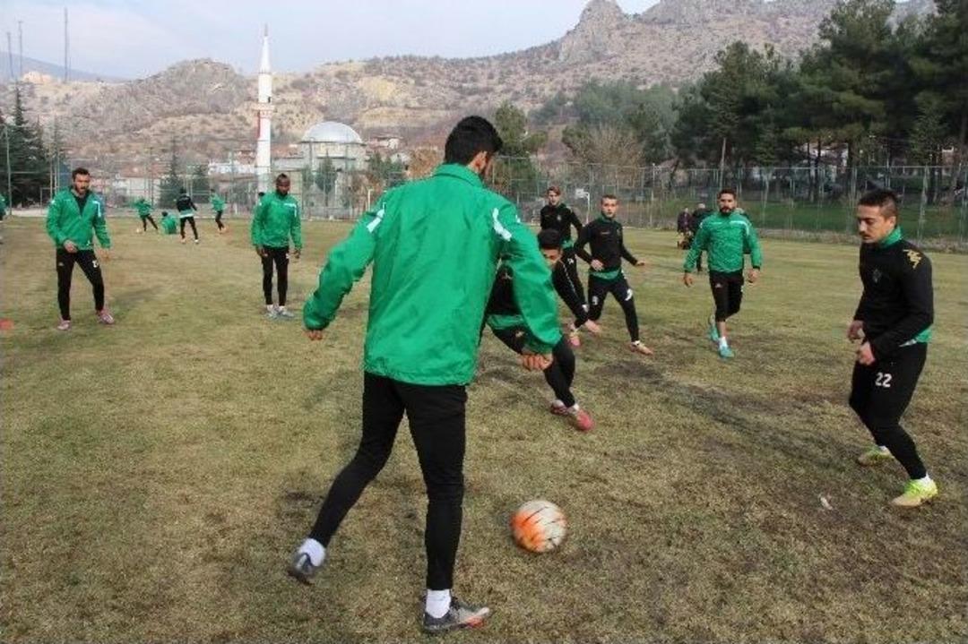 Yeni Amasyaspor, Medipol Başakşehir&rsquo;e S&uuml;rpriz Yapmayı Planlıyor