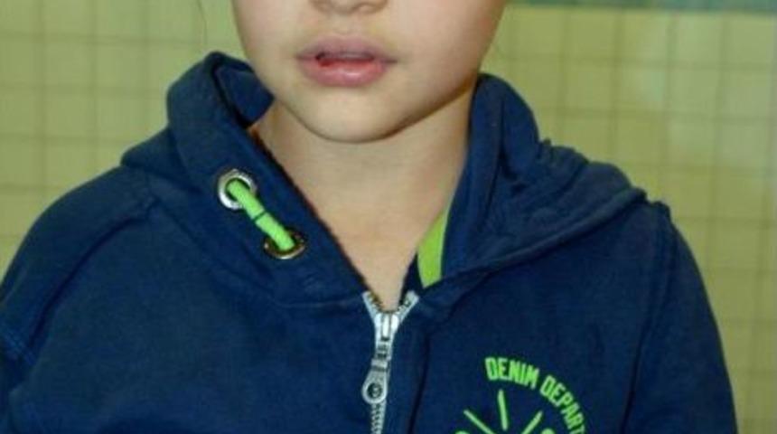 G&ouml;rme Engelli Y&uuml;z&uuml;c&uuml; Cemre, Engel Tanımıyor