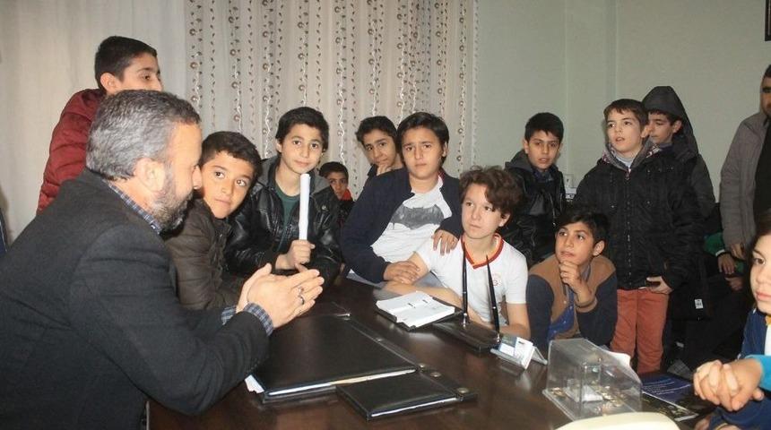 &Ouml;ğrenciler Fen Bilimleri Dersini Radyoda İşledi