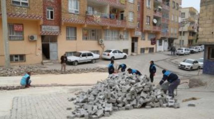 Eyy&uuml;biye Belediyesi Merkez Ve Kırsalda Yol Yapımını S&uuml;rd&uuml;r&uuml;yor