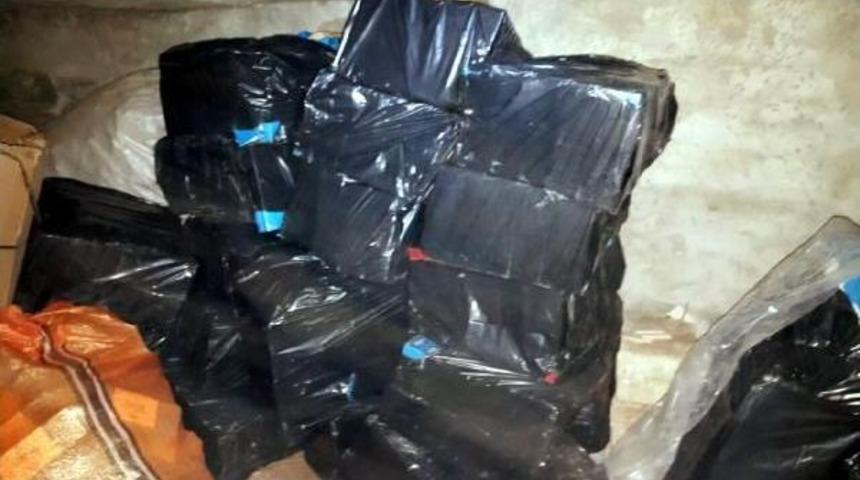 Van'da 40 Bin Paket Ka&ccedil;ak Sigara Ele Ge&ccedil;irildi