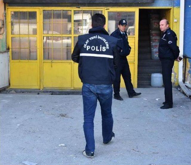 Testereyle Kestiği Ellerini Bulmak Için Polis Seferber Oldu