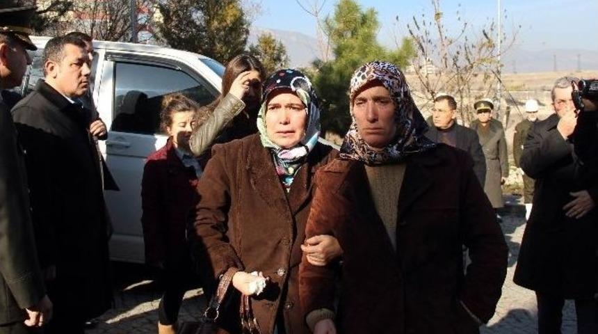 Şehit Erin Naaşı Baba Ocağına Getirildi