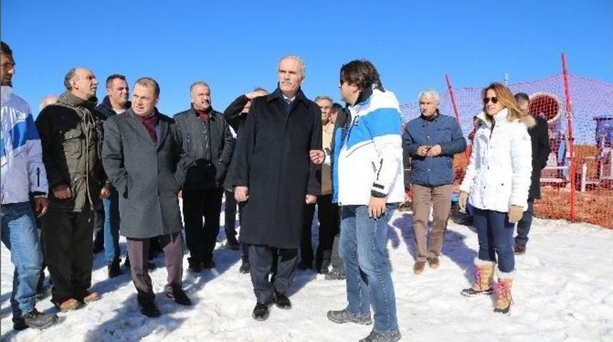 Uludağ&rsquo;a &Ouml;nce Suni Kar D&uuml;şt&uuml;