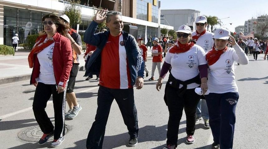 Muratpaşa Şiddete Karşı Koştu