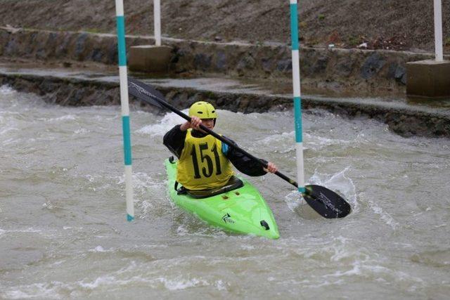 Akarsu Slalom Türkiye Kupası 1. Etap Kano Yarışları Başladı