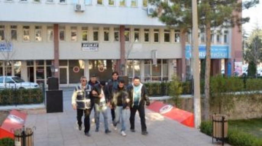 Sahte Altın Satıcıları Tutuklandı