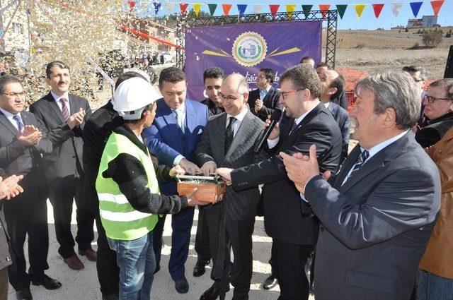 Bozüyük’te Sultan Albülhamid Han Parkının Temeli Atıldı