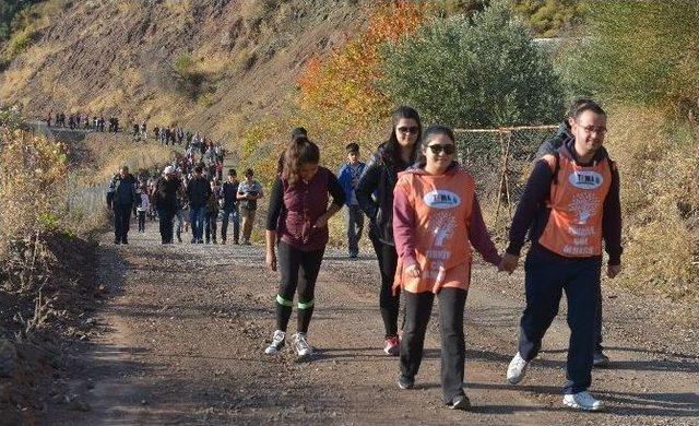 Kumluca’da Davullu Zurnalı Keşif Yürüyüşü