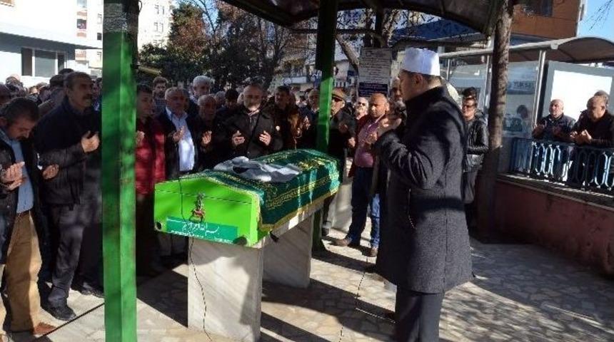 Yediği Poğa&ccedil;adan &Ouml;len &Ccedil;ocuk Toprağa Verildi