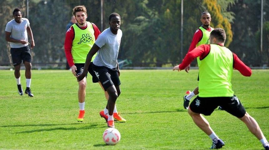 Samsunspor, 379 G&uuml;n Sonra Deplasmanda Kazanmak İstiyor