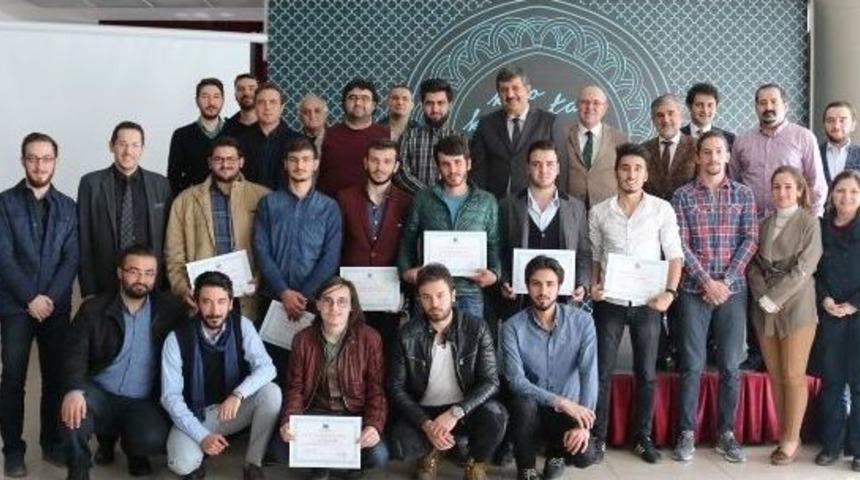 Kto Karatay &Uuml;niversitesi, Başarılı &Ouml;ğrencilerini &Ouml;d&uuml;llendirdi