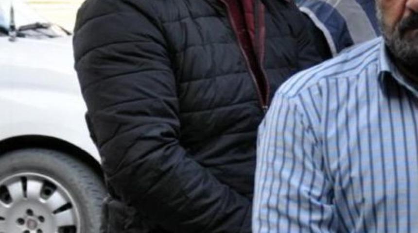 &Ccedil;alıştığı Mobilya Imalathanesinden Gizlice Koltuk Satmış