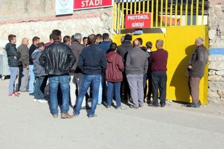 Biletli Taraftar Stada Alınmadı G2