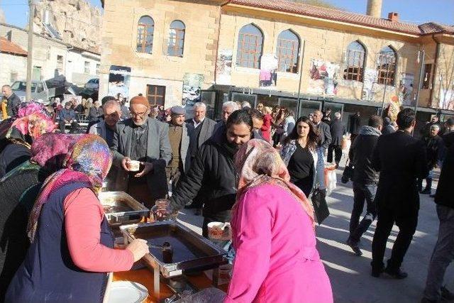 Kadınlar İş Yerlerinin Birinci Yılını Kutladı