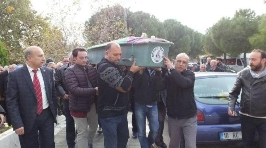 Burhaniye’de Kaza Kurbanı Kurugül, Toprağa Verildi