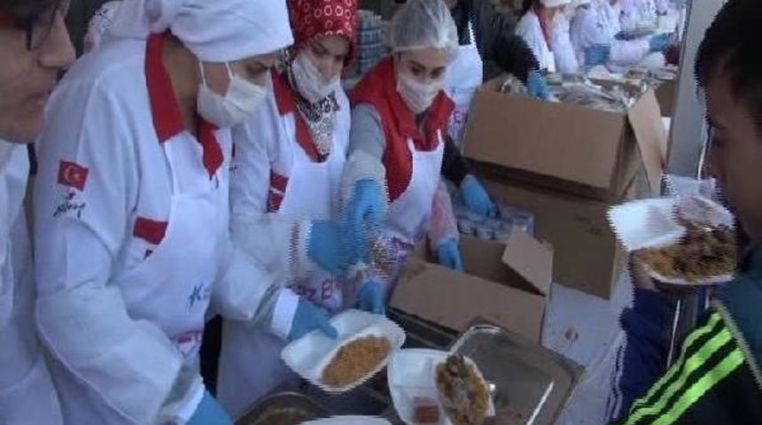 K&uuml;&ccedil;&uuml;k&ccedil;ekmece'de Kaz Eti Festivali