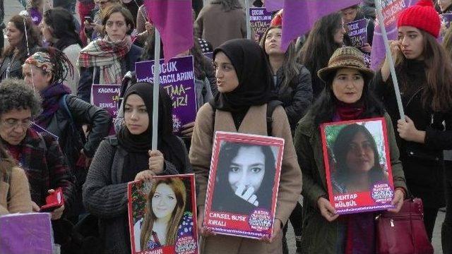 Kadınlar Kadına Yönelik Şiddeti Protesto Etti