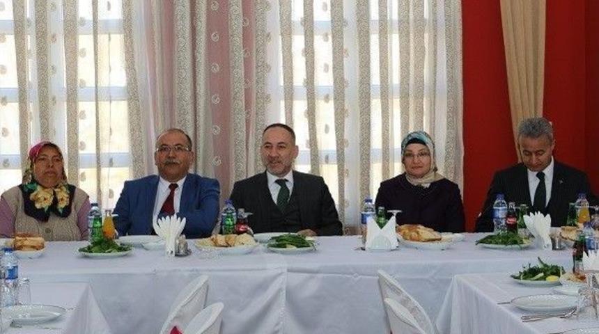 Belediye Başkanı Saygılı Muhtarlarla Biraraya Geldi