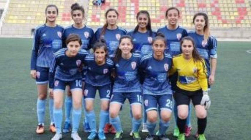 Malatya Bayanlarspor Sahasında Rakibi 6-1 Mağlup Etti