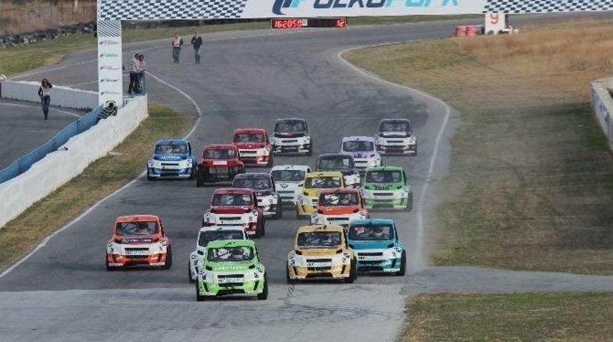 V1 Challenge’de Burak Çukurova Güldü