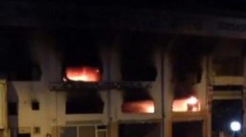 Bursa Atat&uuml;rk Stadyumu&rsquo;nda Yangın &Ccedil;ıktı