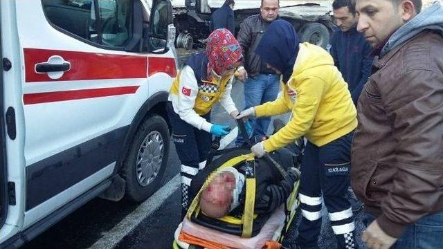 Karabük’te Trafik Kazası: 2 Yaralı