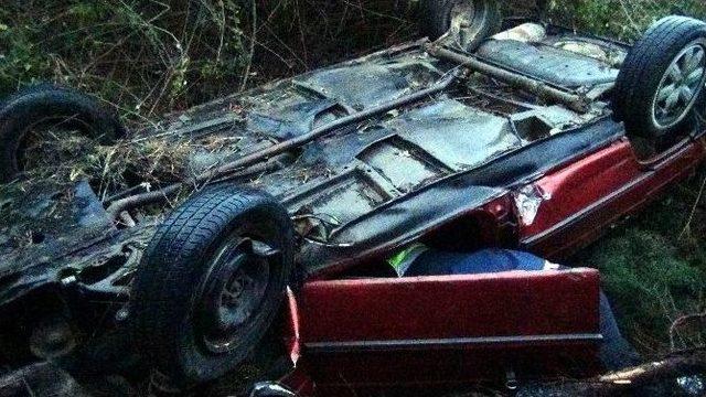Otomobil Şarampole Yuvarlandı: 1 Ölü, 5 Yaralı