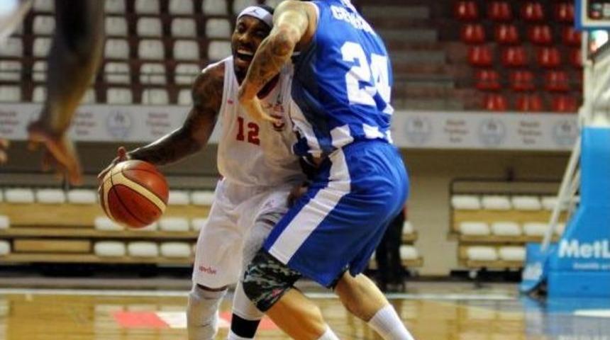 Gaziantep Basketbol-Demir İnşaat B&uuml;y&uuml;k&ccedil;ekmece: 78-67