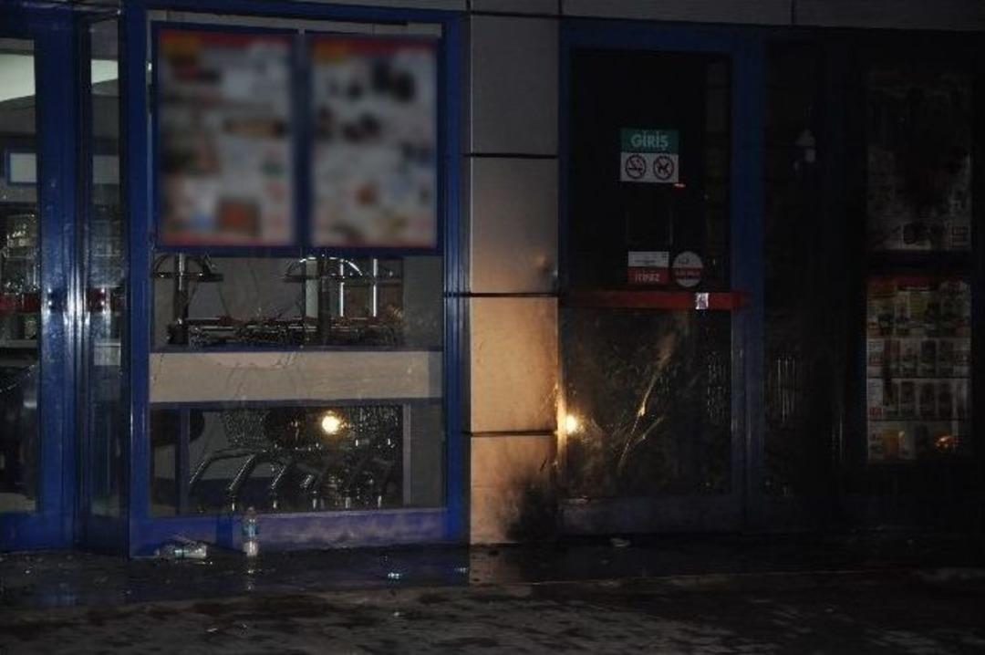 Antalya&rsquo;da Markete Molotoflu Ve Pompalı T&uuml;fekli Saldırı