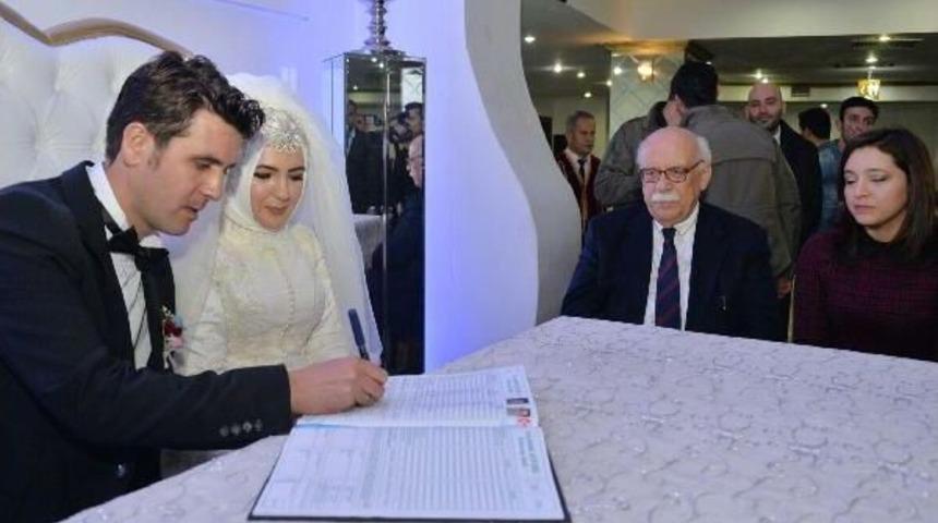 Bakan Avcı:t&uuml;rkiye Bug&uuml;nleri Aşacak (2)