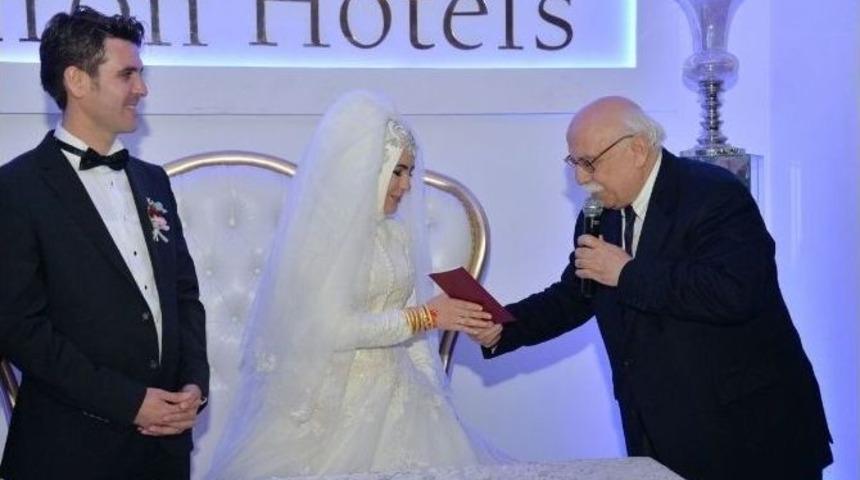 Bakan Avcı, Evlenen Bir Polisin Nikah Şahidi Oldu