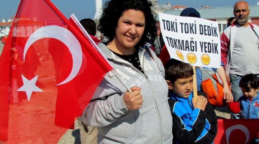 &Ccedil;eşme&rsquo;de Toki Hak Sahiplerinden Fahiş Fiyatlara Tepki