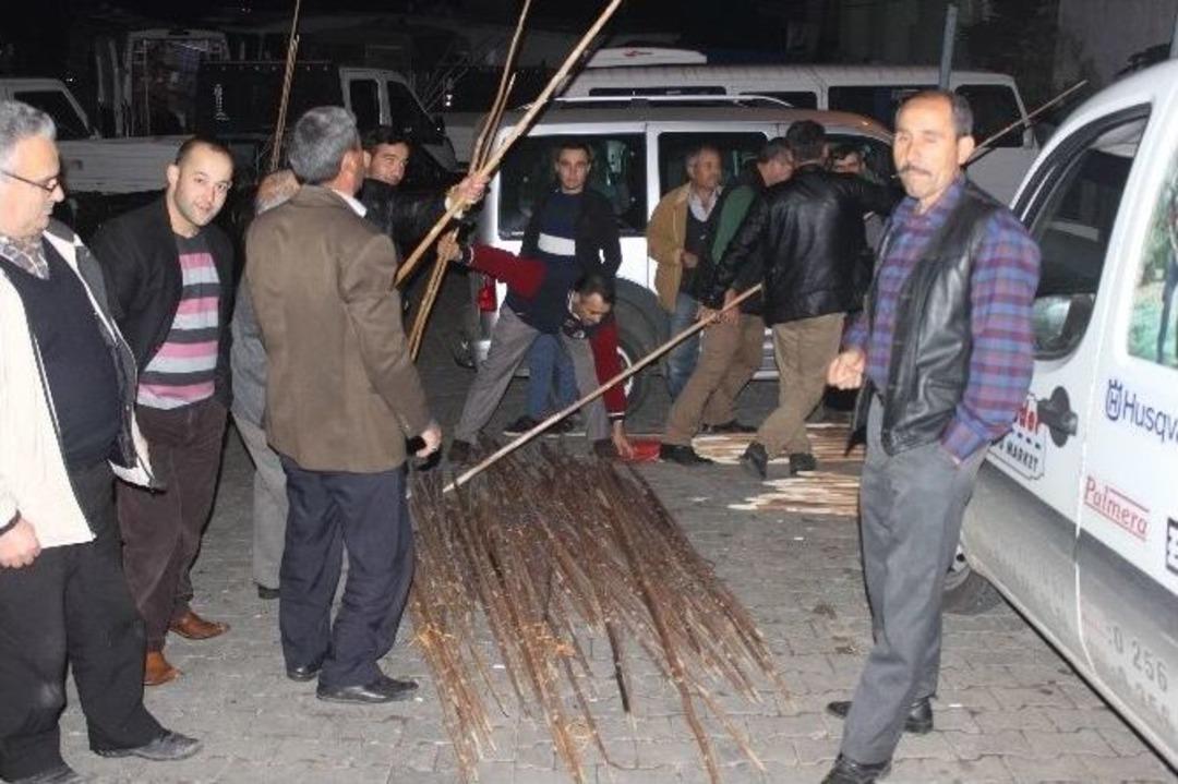 Sırık Adı Verilen Bu &Ccedil;ubuklar Teknolojiye Yenilmedi