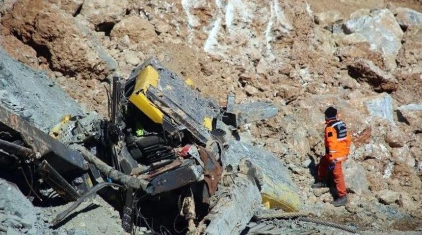 Şirvan&rsquo;da Kurtarma &Ccedil;alışmaları Devam Ediyor