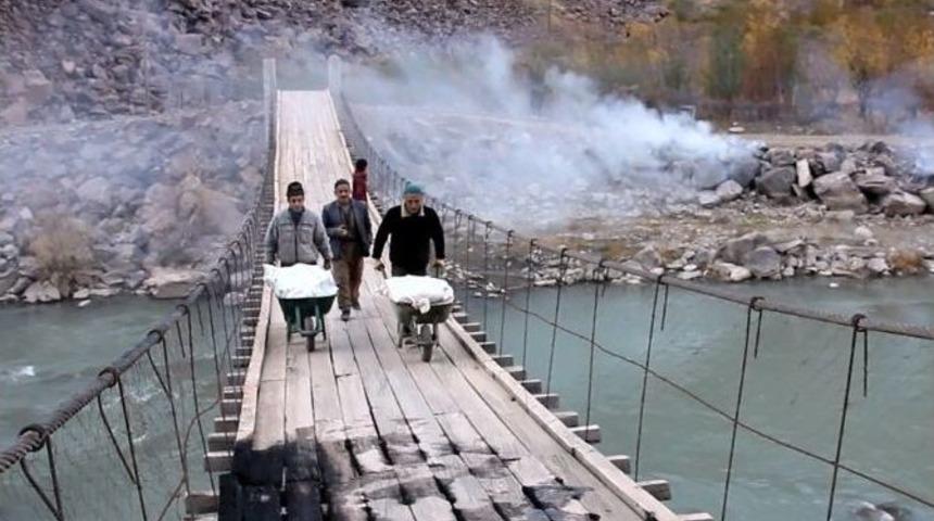 (&ouml;zel Haber) Hakkari&rsquo;de Kış Telaşı