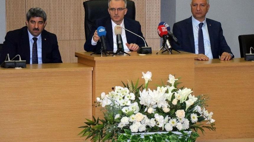 Maliye Bakanı Ağbal&rsquo;dan Otob&uuml;s&ccedil;&uuml;lere B&uuml;y&uuml;k Jest