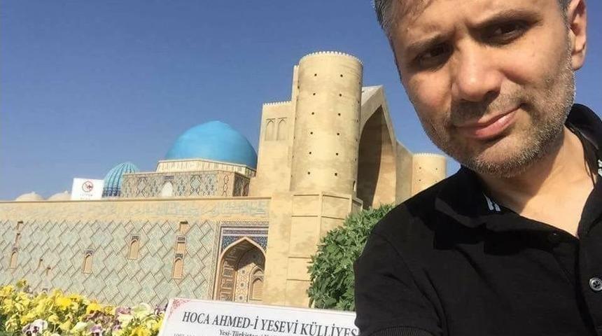 Eski Vali Yardımcısı Duran&rsquo;ın &Ouml;l&uuml;m&uuml; Hakkari&rsquo;de &Uuml;z&uuml;nt&uuml;yle Karşılandı