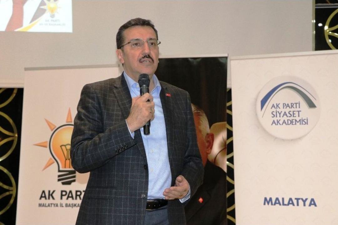 G&uuml;mr&uuml;k Bakan T&uuml;fenkci: &ldquo;hi&ccedil;bir Tek Adam Kendini 2 D&ouml;nemle Sınırlandırmaz&rdquo;