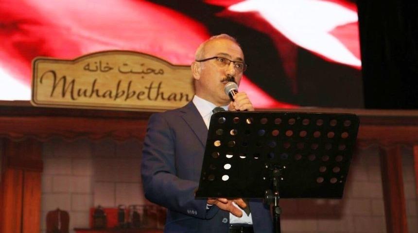 Bakan Elvan: "evet Diyerek T&uuml;rkiye&rsquo;nin &Ouml;n&uuml;n&uuml; A&ccedil;ın"