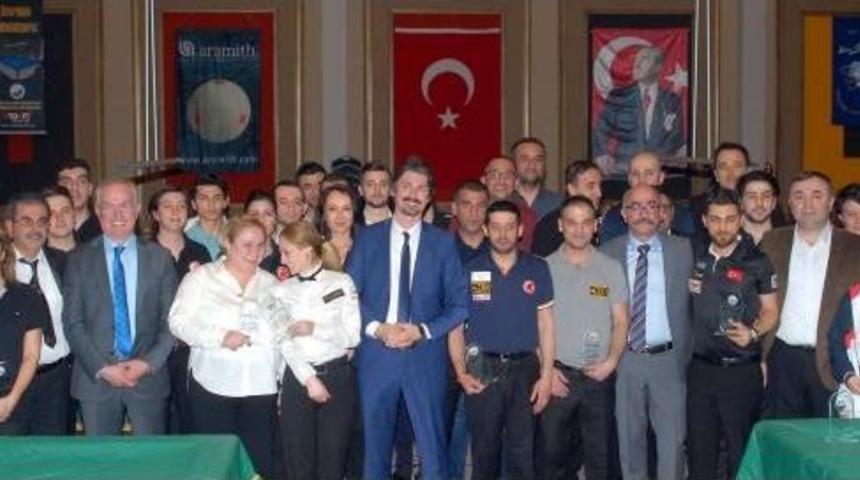 Bilardoda 2016&rsquo;Nın En Iyileri &Ouml;d&uuml;llendirildi