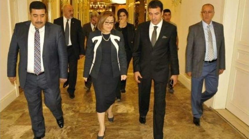 Fatma Şahin &Ccedil;ağrısına İlk Destek Hokey Federasyonundan Geldi