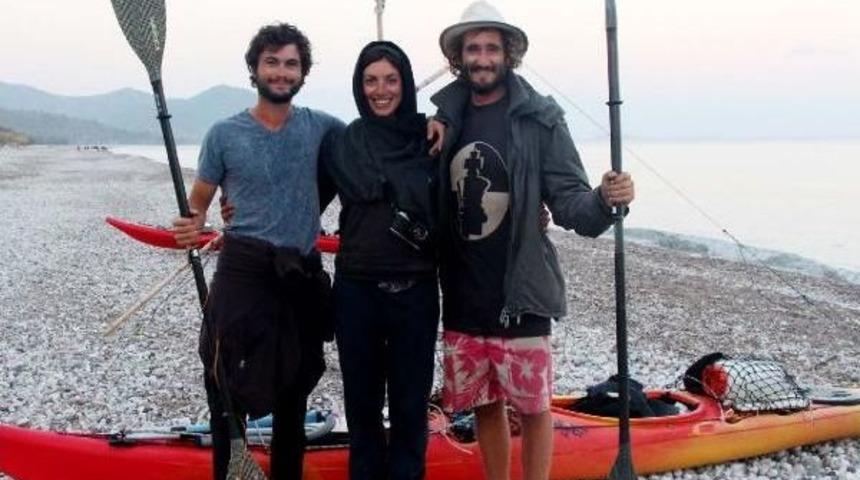 Aşıklar Tanıştıkları &Ccedil;ıralı'ya 4 Yıl Sonra Kanoyla Geldiler