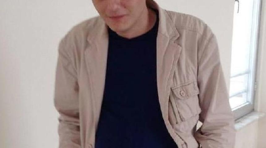 Motosiklet, Kırmızı Işıkta Bekleyen Ara&ccedil;lara &Ccedil;arptı: 1 Yaralı