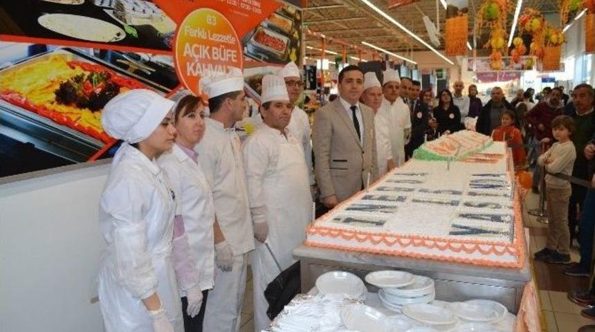 &Ouml;zdilek İneg&ouml;l&rsquo;de 15. Yılını M&uuml;şterileri İle Kutladı