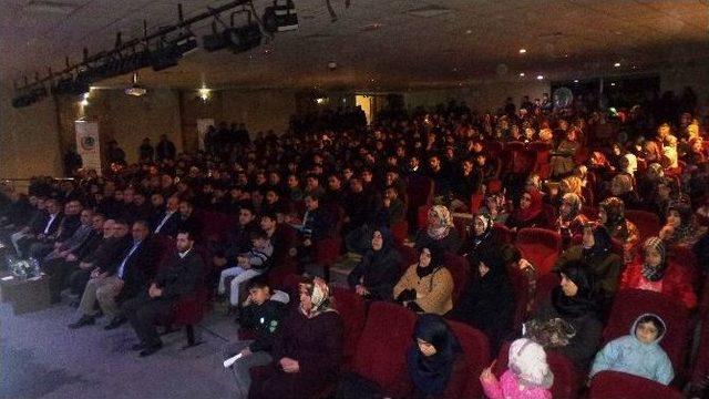 Van’da ‘islam Coğrafyası Ve Ümmet’ Konulu Seminer