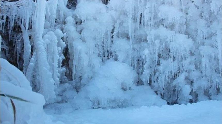 Oltu&rsquo;da Dereler Buz Tuttu