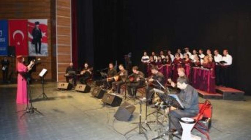 B&uuml;y&uuml;kşehir&rsquo;in Thm Korosundan T&uuml;rk&uuml; Ziyafeti