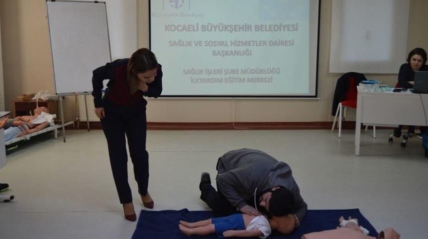 Kamp Liderleri İlk Yardım Eğitimi Aldı